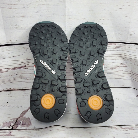 Adidas Originals Ultra-Tech Sneakers - Picture 7 of 7